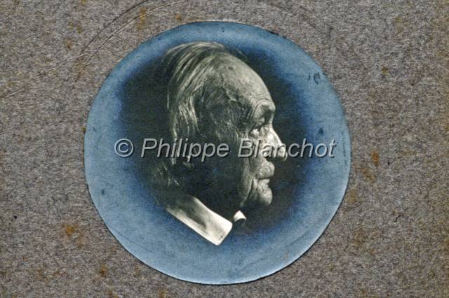 harmas fabre 06.JPG - Portrait de Jean-Henri FABRE (1823-1915)Harmas de FabreSérignan du Comtat, 84 France